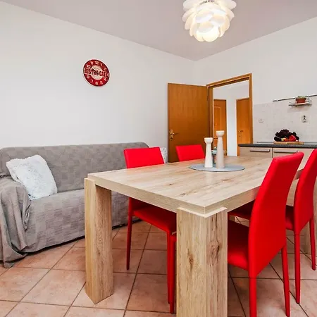 Lamanova Apartment *